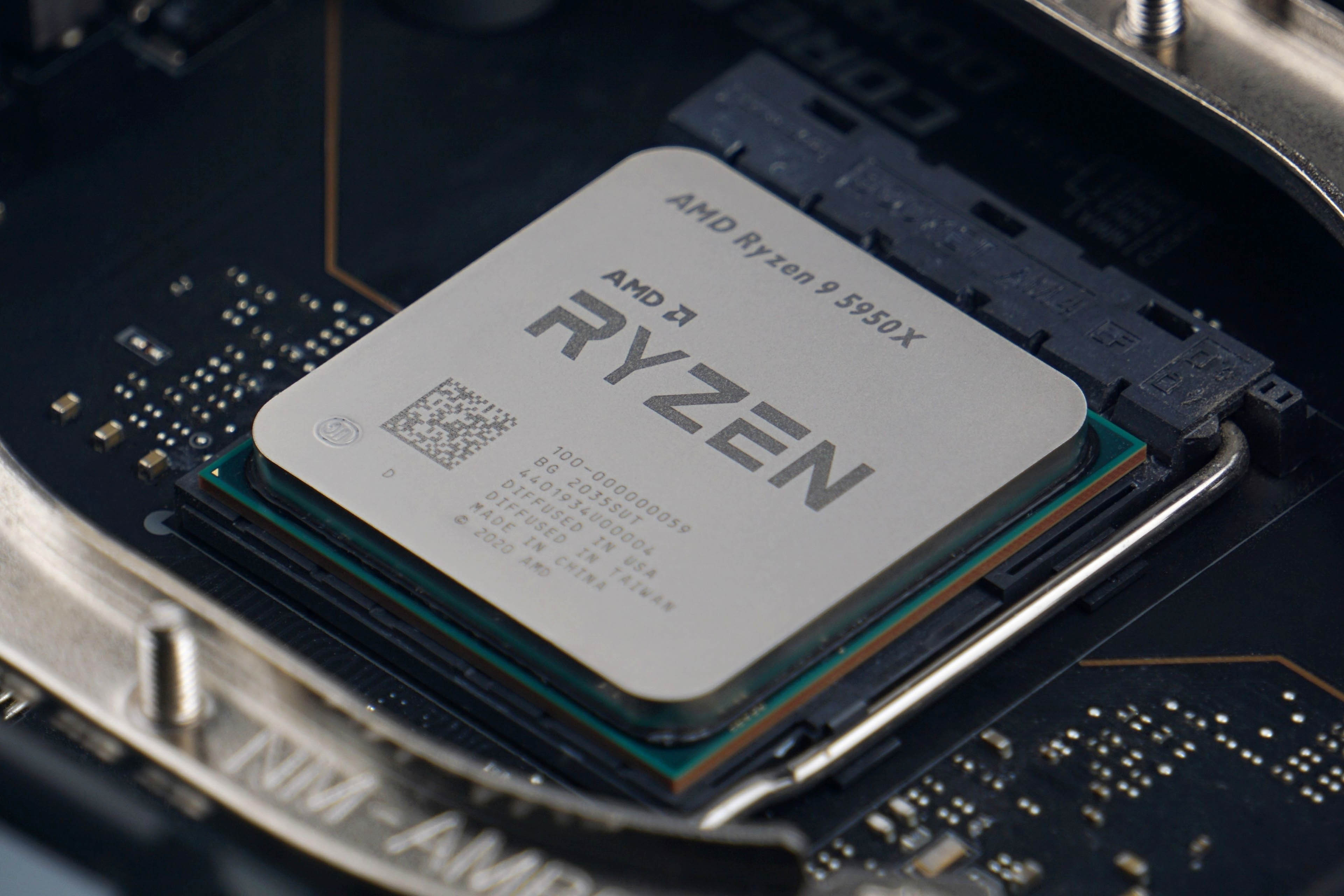 Ryzen on Test 9 of 32 processor: AM4 5950X AMD threads