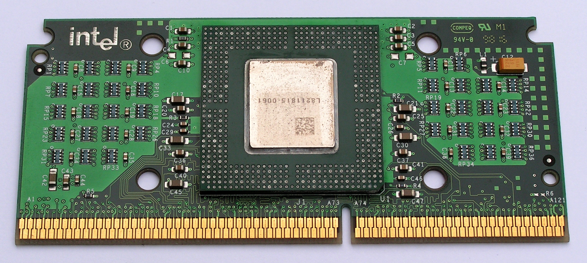 Старые интел. Процессор пентиум 1993. Процессор пентиум 2. Intel Slot 1. Intel Pentium p5.
