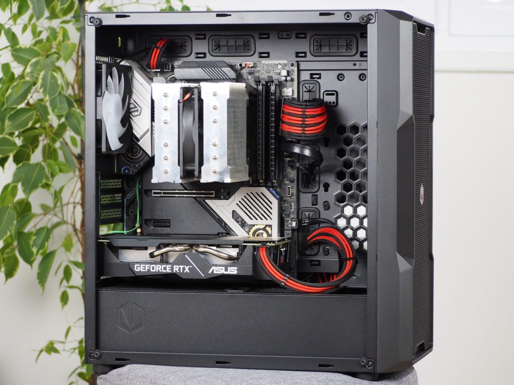 Regnum 400 ARGB – The most equipped Endorfy case in test - Interior of ...