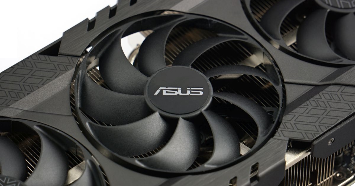 【動作品　美品】ASUS GeForce RTX 4070 Ti Amazon.com: ASUS TUF Gaming GeForce RTX™ 4070 Ti Super BTF White