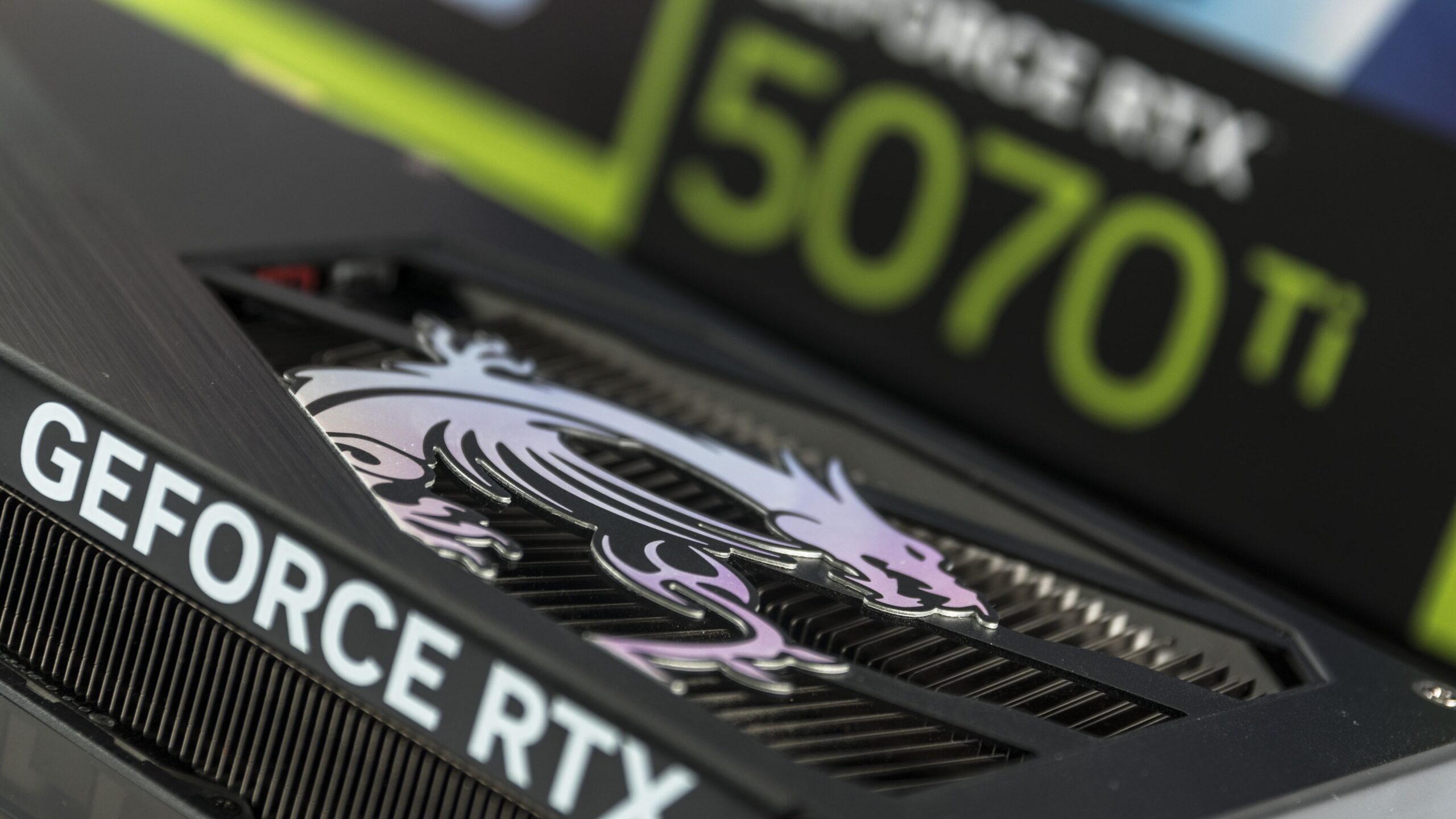 MSI GeForce RTX 5070 Ti 16G SHADOW 3X OC – Scheda Grafica Potente Per Gaming E Produttività
