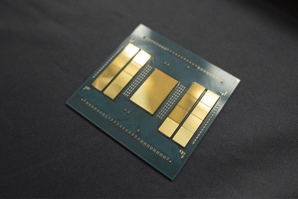 Procesor AMD Epyc 9005 na HWCooling Techtour ’26